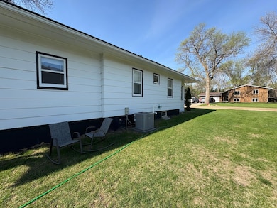 109 7th St N, Danvers, MN 56231 - photo 4