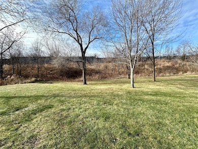 4300 Maureen Ct SE unit 168, Cedar Rapids, IA 52403 - photo 3