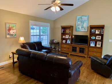 1562 Lake Villa Cir, Cookeville, TN 38506 - photo 5