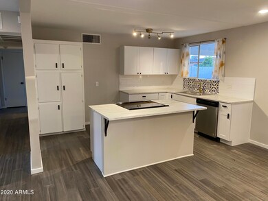 4443 W Avalon Dr, Phoenix, AZ 85031 - photo 4