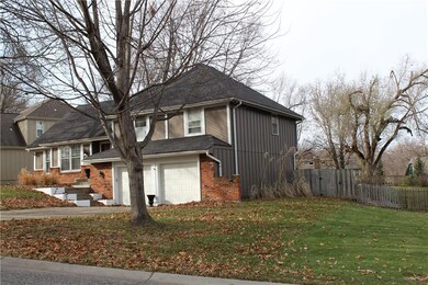 7756 Monrovia St, Shawnee, KS 66216 - photo 2