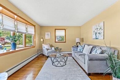 23 Cinderella Cir, Dracut, MA 01826 - photo 5