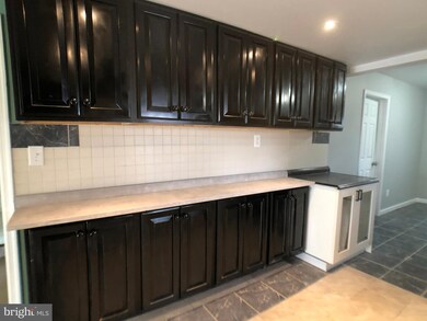 1004 Cypresstree Place, Capitol Heights, MD 20743 - photo 4