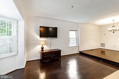 15713 Erwin Ct, Bowie, MD 20716 - photo 4