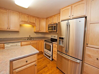 Yes, the appliances stay!