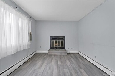 7 Herbst Dr, Monroe, NY 10950 - photo 4