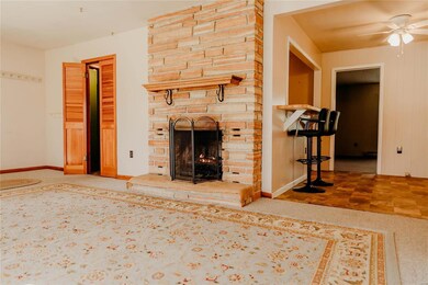 204 S Locust St, Dixon, MO 65459 - photo 5