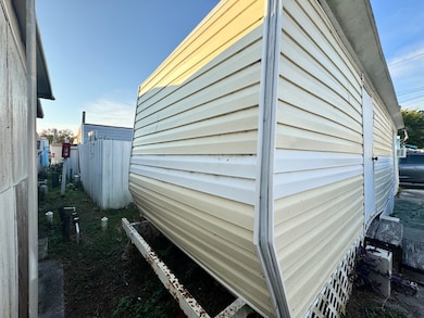 620 Clearwater Largo Rd N unit 226, Largo, FL 33770 - photo 4