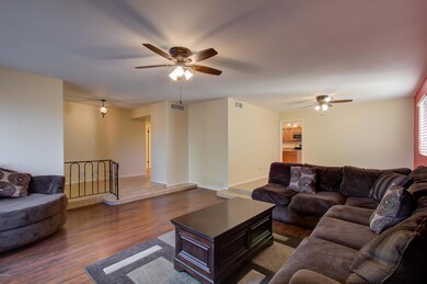 003_Living Room