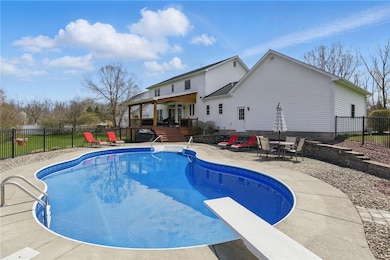 Cancel your summer trip! Your vacation starts at h