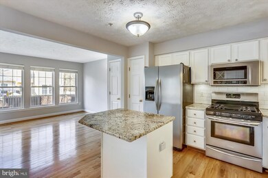 2716 Mapleview Ct, Odenton, MD 21113 - photo 6