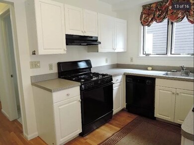22 Holman St unit 22, Allston, MA 02134 - photo 3