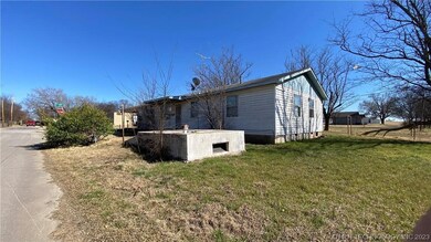 251 Hugo St, Wilson, OK 73463 - photo 5