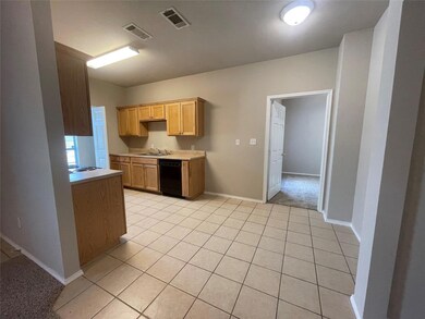 120 Collett Ct unit 122, Weatherford, TX 76088 - photo 5