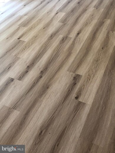 922 E Oak St, Palmyra, PA 17078 - photo 7