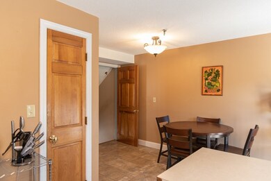 51 Tobey Rd unit 50, Dracut, MA 01826 - photo 7