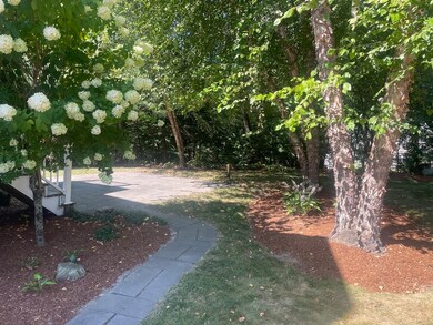 213 Chestnut St unit 213, Franklin, MA 02038 - photo 2