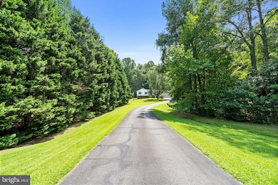 43275 Pine Ridge Ct, Hollywood, MD 20636 - photo 2