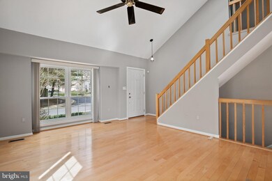 1571 Hugo Cir, Silver Spring, MD 20906 - photo 2