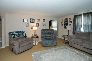 202 E North St-106