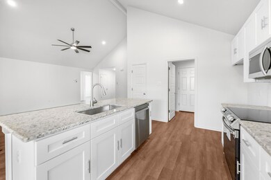 2309 Woodview Trail, Granbury, TX 76048 - photo 5