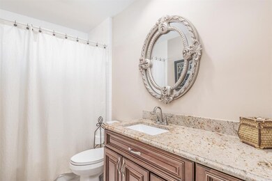 1236 NW Sun Terrace Cir Unit B-FULL-8