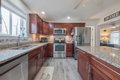 46 Elsie Ave, Billerica, MA 01821 - photo 6