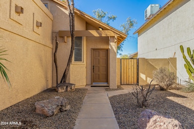 724 N Entrada St, Chandler, AZ 85226 - photo 5