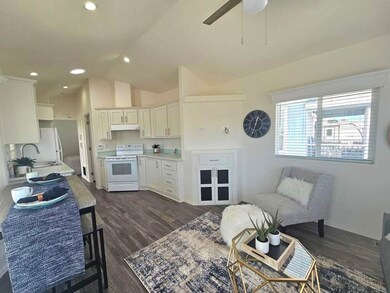 9252 E Broadway Rd unit 4, Mesa, AZ 85208 - photo 5