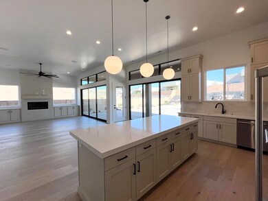 Main living areas (2)