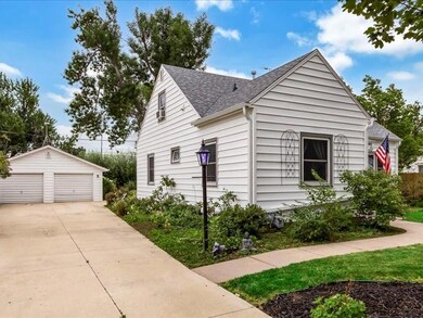 335 19th St NW, Cedar Rapids, IA 52405 - photo 4