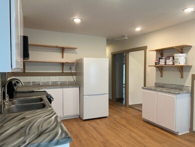 6870 Briar Rd, Azle, TX 76020 - photo 4