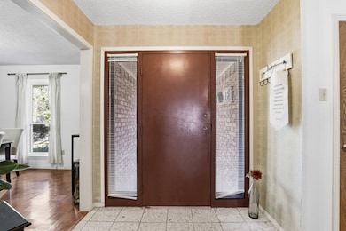 534 W Red Bird Ln, Duncanville, TX 75116 - photo 2