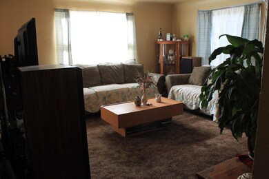 2341 Gettle St, Klamath Falls, OR 97603 - photo 3