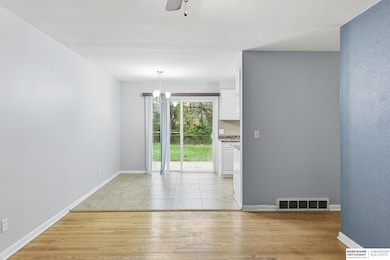 1428 Maenner Dr, Omaha, NE 68114 - photo 7