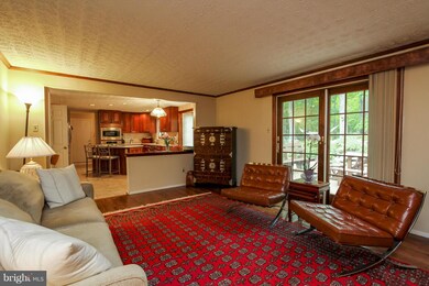 8000 Treasure Tree Ct, Springfield, VA 22153 - photo 7