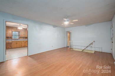 4031 Killian Rd, Lincolnton, NC 28092 - photo 6