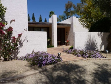 Tiled Front Entry