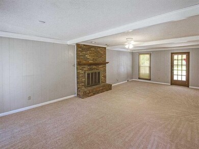Second view, leads to eat-in area of kitchen