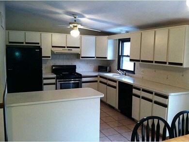 Kitchen. Fully applianced, ample cabinet and count