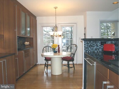 1 Bloomingdale Ct, Rockville, MD 20852 - photo 7