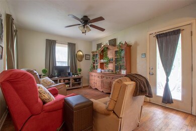 1312 Oliver St, Weatherford, TX 76086 - photo 3