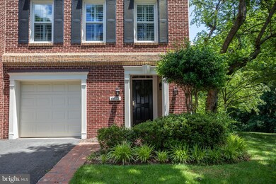 6872 Mclean Province Cir, Falls Church, VA 22043 - photo 2