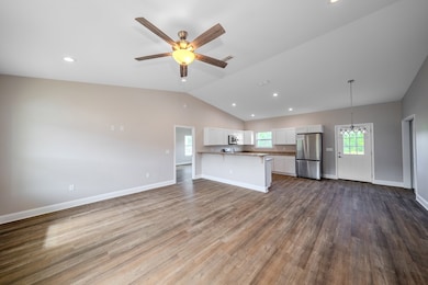 1103 Bluffton Dr, Bainbridge, GA 39817 - photo 2