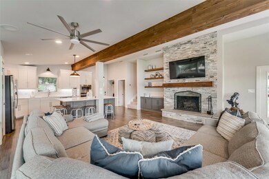 1251 Kiowa Dr W, Gainesville, TX 76240 - photo 5