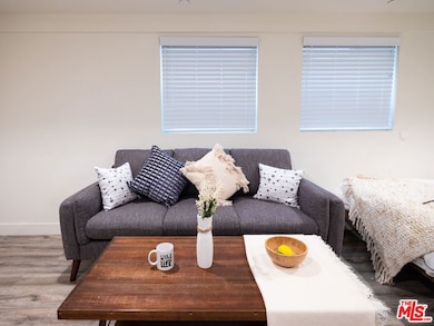 1147 W 37th St unit 1, Los Angeles, CA 90007 - photo 5