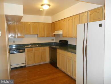 8013 Capistrano Place unit B, Alexandria, VA 22309 - photo 4