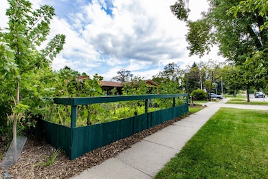 1201 Elm St N, Fargo, ND 58102 - photo 5