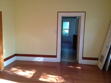 633 E Cedar St, Seguin, TX 78155 - photo 3