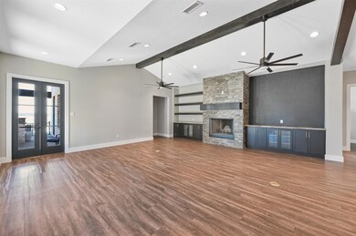 5835 Slimp Dr, Justin, TX 76247 - photo 5